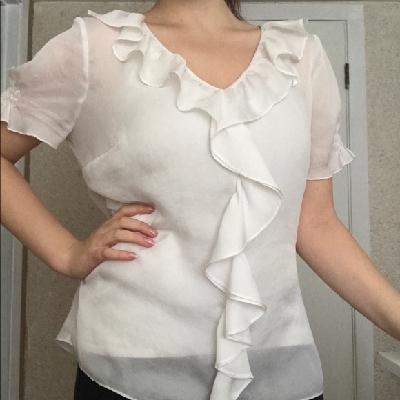 White blouse - Picture 1 of 3